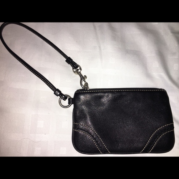 Coach wristlet - lightly used no rips!
