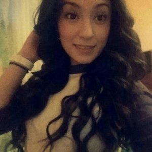 Meet your Posher, Mayra