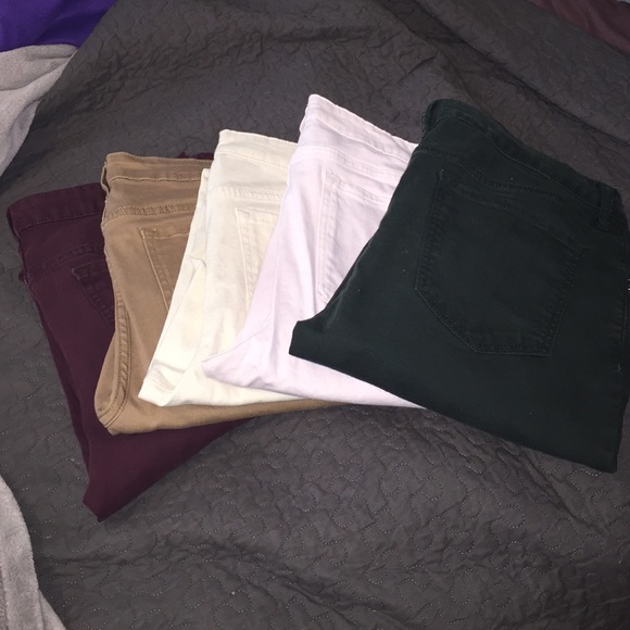 Bundle of 5 colored skinny jeans!