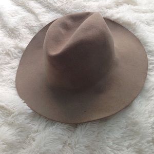 FELT HAT FROM AUSTRALIA