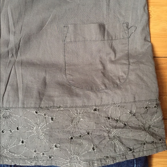 Embroidered Apron Top - Picture 3 of 3