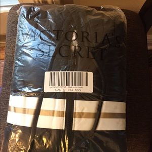 Victoria secret Sherpa anorak black xs/s