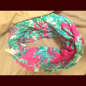 Lilly Pulitzer infinity scarf