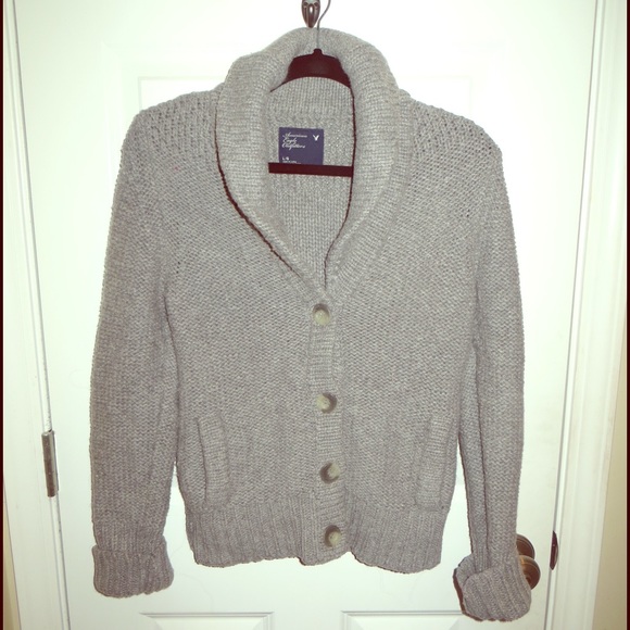 Gray chunky knit sweater from American Eagle