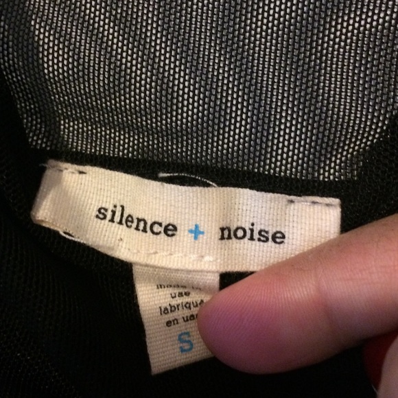 Urban Outfitters Silence & Noise Mesh Crop Top - Picture 3 of 3