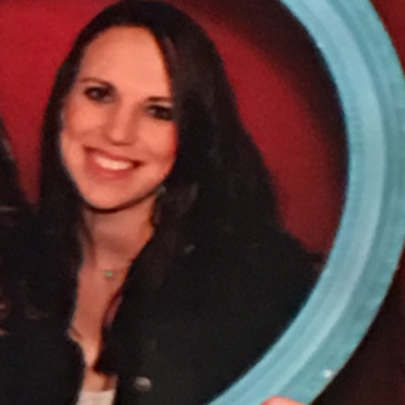 Meet your Posher, Bethany - Picture 1 of 1