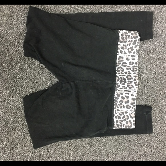 Size small VS PINK yoga