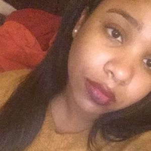 Meet your Posher, Theresa