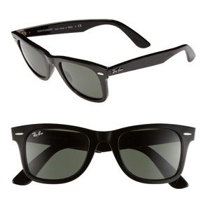 Classic Wayfarer Ray-Bans