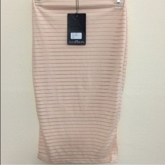 NEW - MISSGUIDED Nude Ribbed Skirt sz 2! - Picture 2 of 4