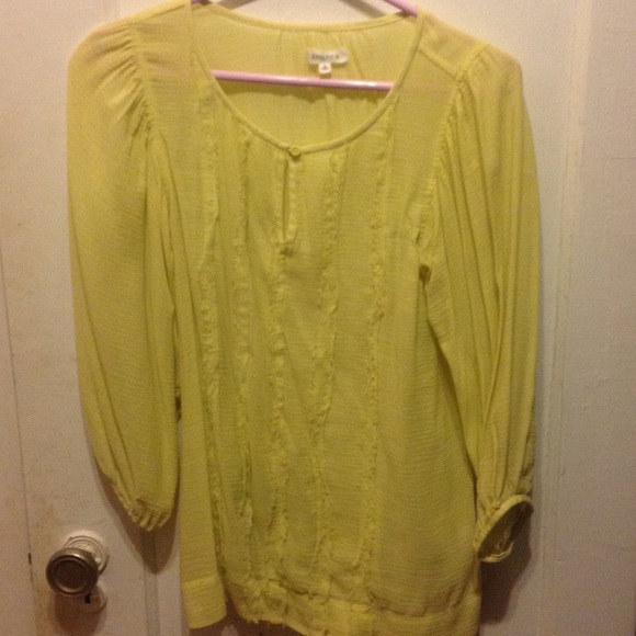Used generra cotton sheer top