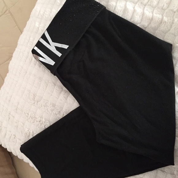 PINK Victoria's Secret Pants - 🔴SALE🔴 VS PINK yoga pants