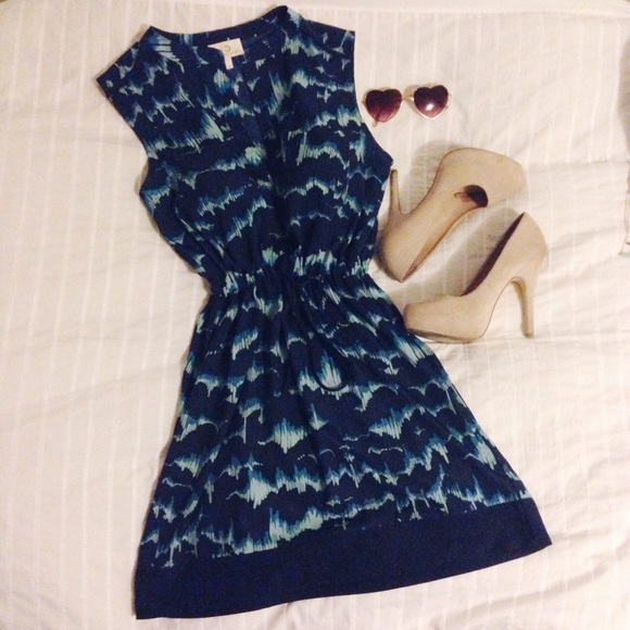 COLLECTIVE CONCEPTS Dress