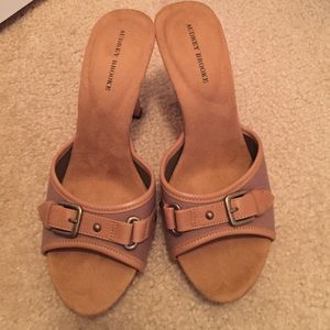 Perfect neutral, casual heels