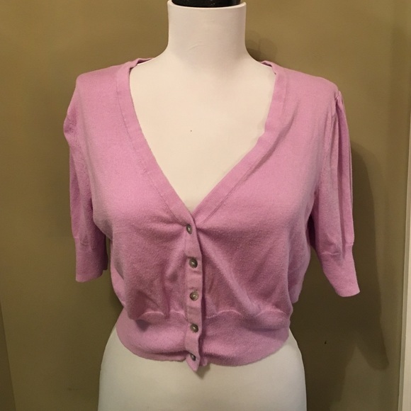 Light Purple Cropped Short Sleeved Sweater