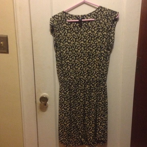 Used h&m flowered cotton dress