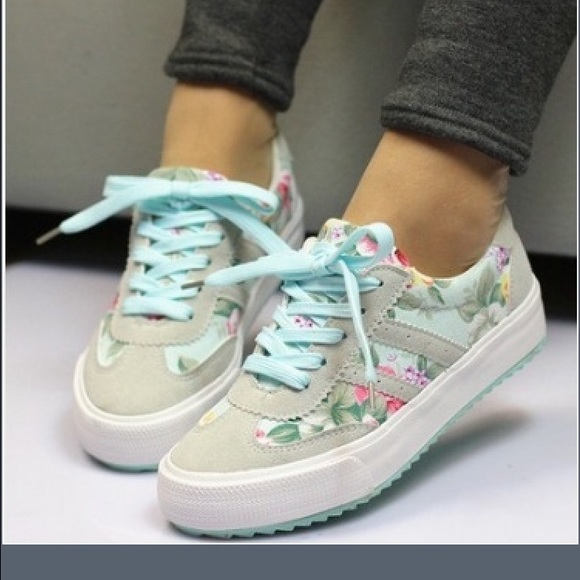 Cute shoes/sneakers