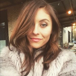 Meet your Posher, Kelly