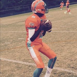 Meet your Posher, Cj