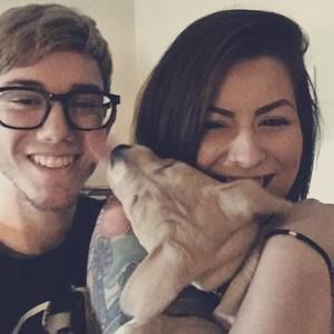 Meet your Posher, Ashlie