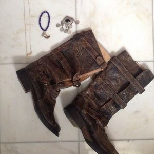 Steve Madden distressed boots