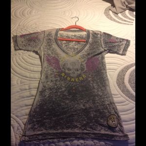 Affliction burnout v neck tee