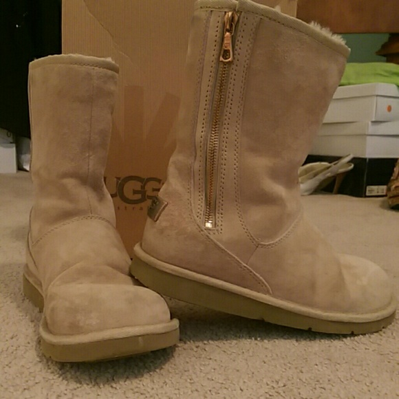 UGG lynnea arroyo vente UGG lynnea arroyo vente