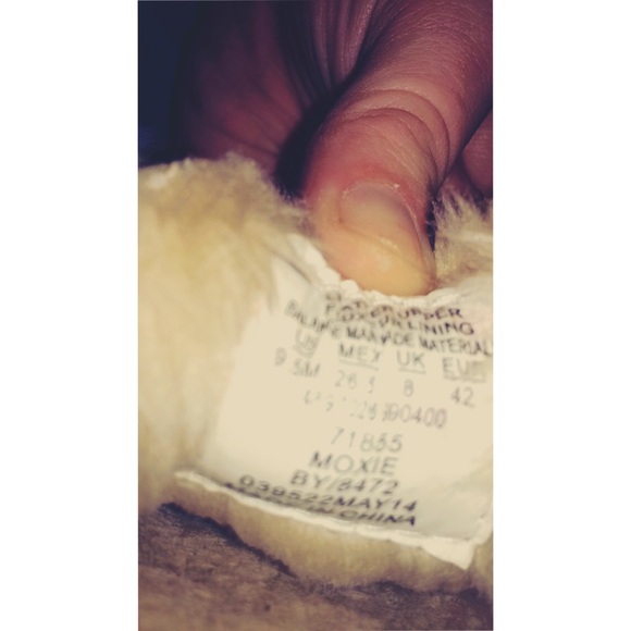 bongo slippers😝 - Picture 2 of 2