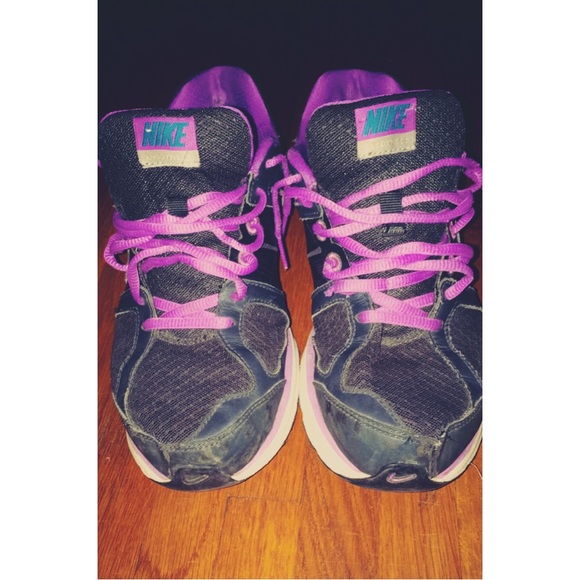 nike tennis shoes🍇