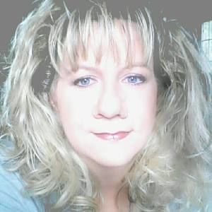 Meet your Posher, Camie