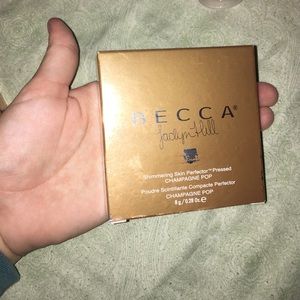 **SOLD OUT*** CHAMPAGNE POP BY BECCA x JACLYN HILL