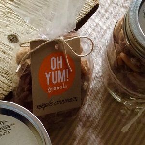 Meet your Posher, Laura