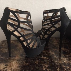Sexy lace black pumps