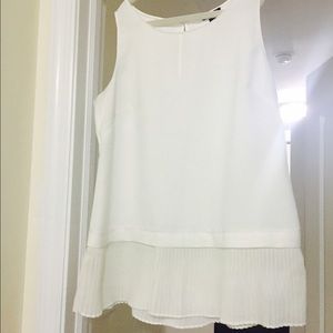 Ann Taylor top. Size Small Petite