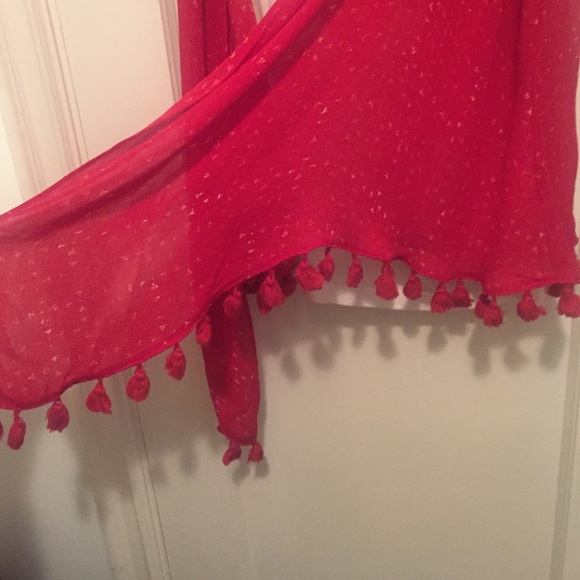Gorgeous Ecoté Red Tassel Vest - Picture 3 of 3