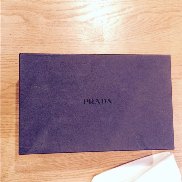 Vintage Prada with original packaging! Heels - Picture 4 of 4