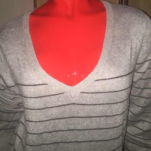Mossimo Gray and black strip sweater
