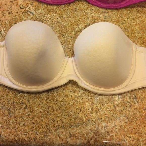 Wacoal Strapless Bra 32DD