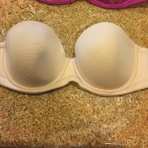 Wacoal Strapless Bra 32DD