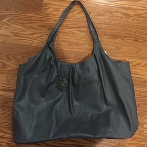 ROXY purse. Never been used. Brand new!