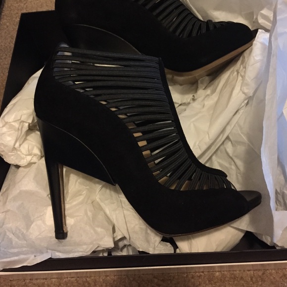 Nicholas Kirkwood brand new suede heels