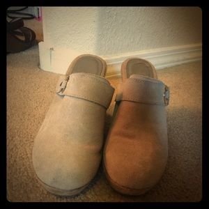 Clogs size 8