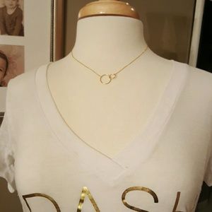 Circle link necklace