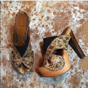 Beautiful fendi shoes