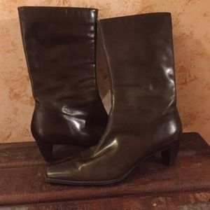 Leather Naturalizer heeled boots