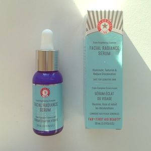 NEW!! First Aid Beauty Facial Radiance Serum
