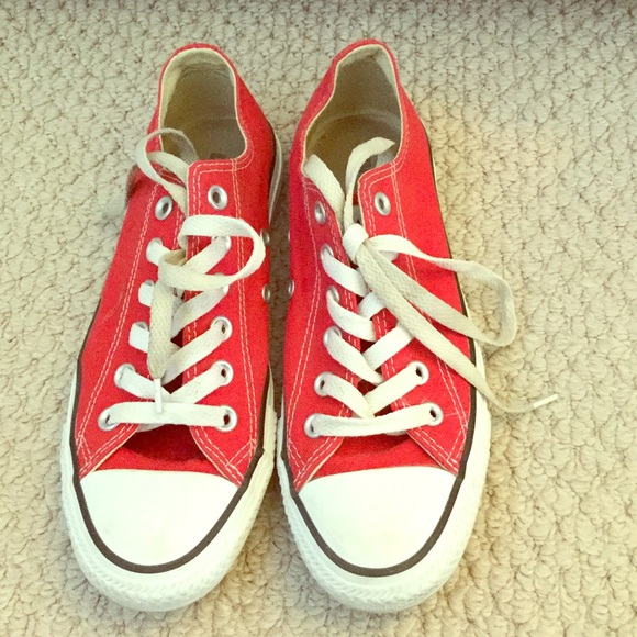 Red converses