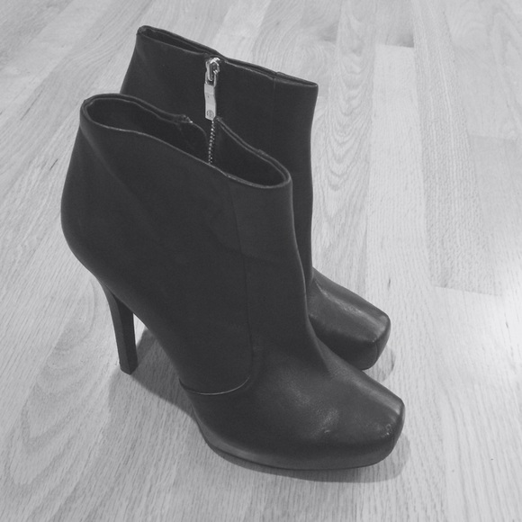 House of Harlow Leslie 1960s boot - Picture 2 of 2