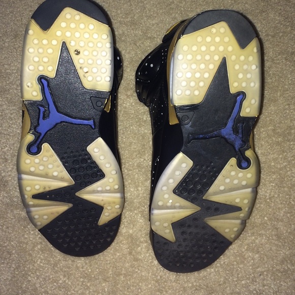 Jordan 6 custom dmp. 100% legit. Sz 8. - Picture 3 of 3