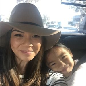 Meet your Posher, Katherine